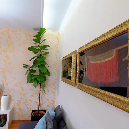 Galeria Τίρανα
